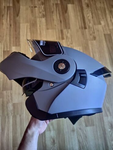 детские двухколесные самокаты: Motosiklet üçün kask yenidir çənəsi açılır qara açqisi də var bu gün