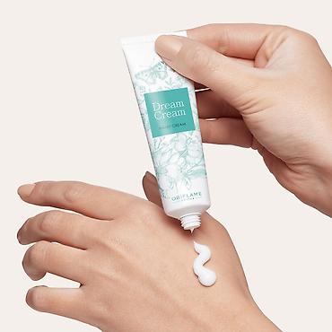 Gözəllik və sağlamlıq: Orginal oriflame mehsullar istiyen yazsın🥰😍qarşıdan 14 mart ve 8 mart — 1