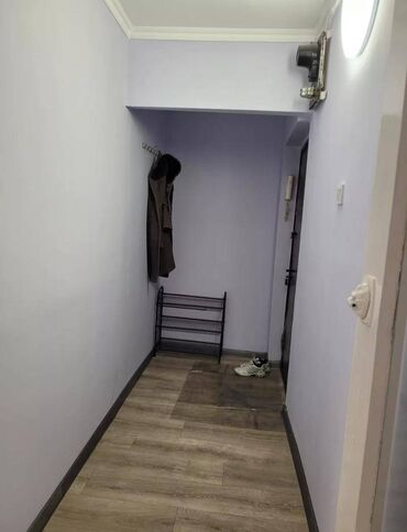 Долгосрочная аренда квартир: 1 комната, Агентство недвижимости, Без подселения, С мебелью частично