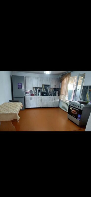 помищение в аренду: 55 м², 3 комнаты, Парковка, Сарай, Забор, огорожен