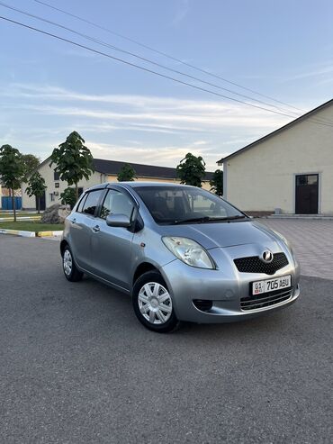 Toyota: Toyota Vitz: 2006 г., 1 л, Вариатор, Бензин, Хэтчбэк