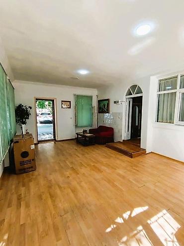 4 5 saatliq is elanlari: İcarəyə verilir 4 otaqlı ofis 80 m², Nəsimi r. 700 AZN/ay 4 otaqlı — 6