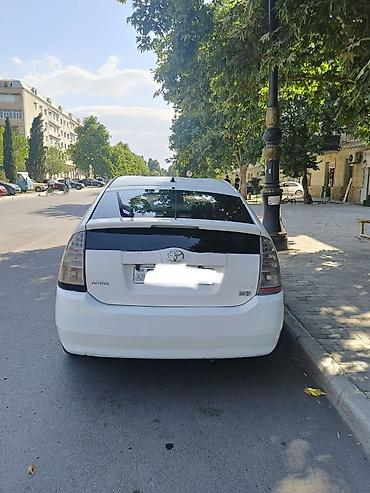 Toyota: Toyota Prius: 1.4 l | 2009 il Sedan — 8