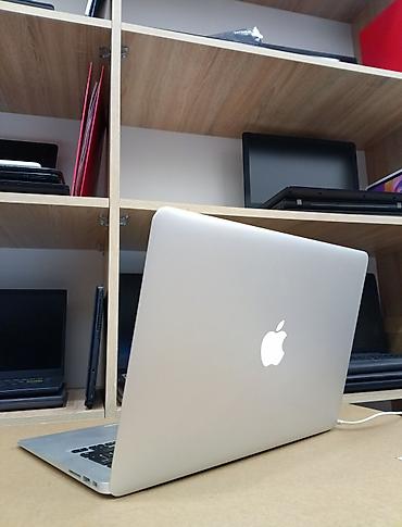 macbook air 15: Apple MacBook Air 13" – gümüş alüminium gövdə, yüngül və nazik dizayn — 3