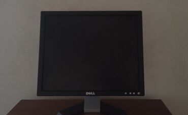 Kompüter, noutbuk və planşetlər: Dell brendinə məxsus qara rəngli, yığcam monitor, Dell logosu ilə ön
