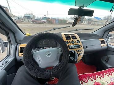 Mercedes-Benz: Mercedes-Benz Vito: 2003 г., 2.2 л, Механика, Дизель — 9