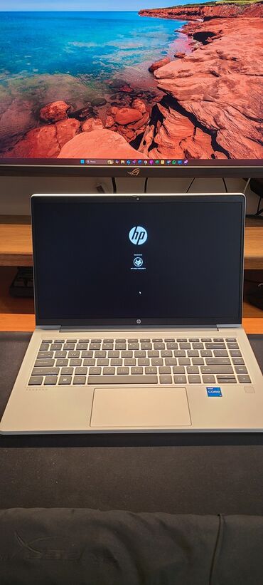 микрофон для компьютера: Ультрабук, HP, 16 ГБ ОЭТ, Intel Core i5, 14 ", Колдонулган, Татаал эмес тапшырмалар үчүн, эс тутум NVMe SSD