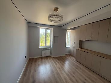 дом кут: 1 комната, 42 м², Филармония Элитка, 1 этаж, Свежий ремонт — 1