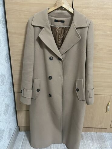 женские пиджаки жакеты: Длинное женское пальто классического кроя, цвет бежевый (верблюжий