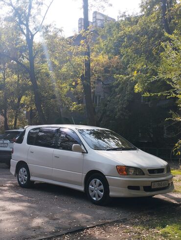 продажа авто в киргизии колеса: Toyota Ipsum: 2000 г., 2 л, Автомат, Бензин, Минивэн