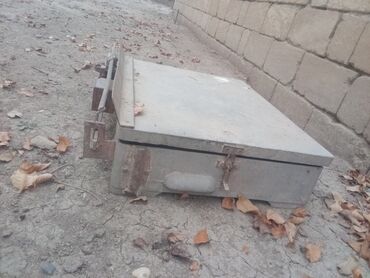 ПО для бизнеса: Agil metal gədimi gapan əla vəziyətdədi - Material: qalın polad
