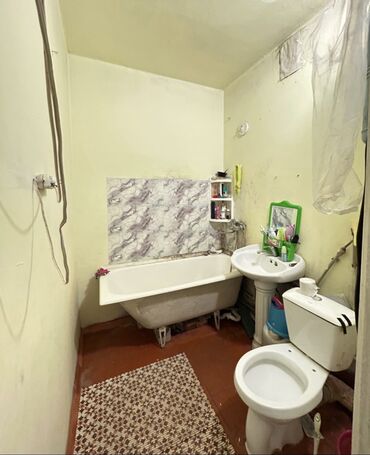 продаю магазины: 1 комната, 37 м², Индивидуалка, 2 этаж, Косметический ремонт
