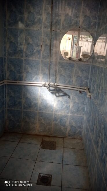 Otaqların uzunmüddətli kirayəsi: Tələbə qızlara kirayə şəraitli əşyalı hər şəraitli həyət evi .Geniş — 11