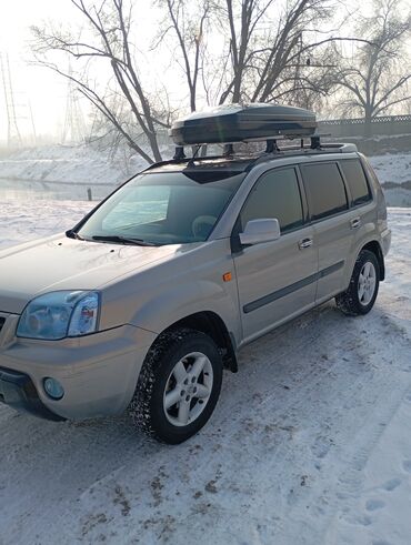 Nissan: Nissan X-Trail: 2001 г., 2 л, Механика, Бензин, Кроссовер