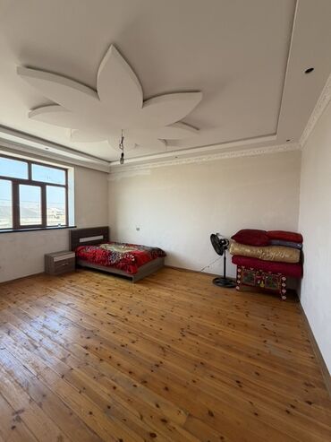 Həyət evləri və villaların satışı: 6 otaqlı, 200 kv. m, Orta təmir — 10