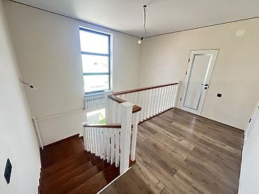 Үйлөр: 6 бөлмө жана андан көп, 270 м², 5 соток, Бишкек, Ак-Өргө ж/м Кыймылсыз мүлк агенттиги — 6