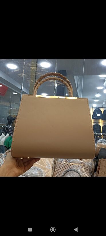 Çantalar: Əl çantası — 22