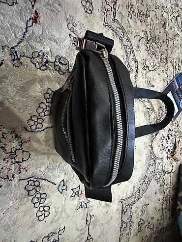 boss барсетка: Сумка через плечо Tommy Hilfiger черного цвета. Компактная модель — 2