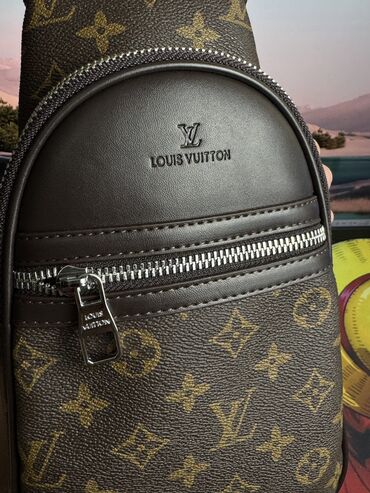 Барсетки: “Сумки и барсетки Louis Vuitton высочайшего качества по доступной