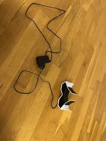 Video oyunlar üçün aksesuarlar: PlayStation DualSense üçün ikiqat şarj stendi 1 həftə işlənib - Rəsmi — 1