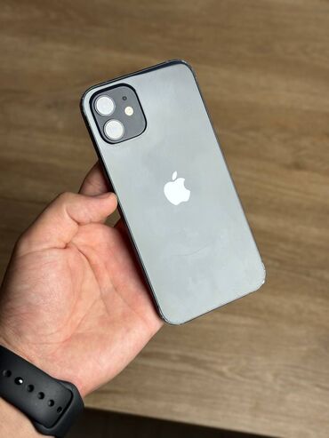 Apple iPhone: IPhone 12, Б/у, 128 ГБ, Черный, Чехол, 76 % — 1