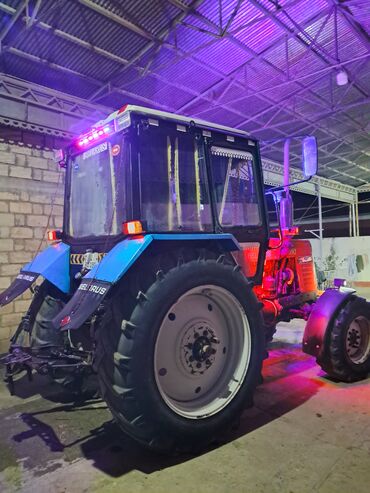 Traktorlar: Belarus 892 traktor - Model: Belarus 892, 4x4 çəkış - Kabin: geniş — 8