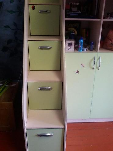 study table: Продаю подростковый вместительный гарнитур, делали на заказ, ширина — 2