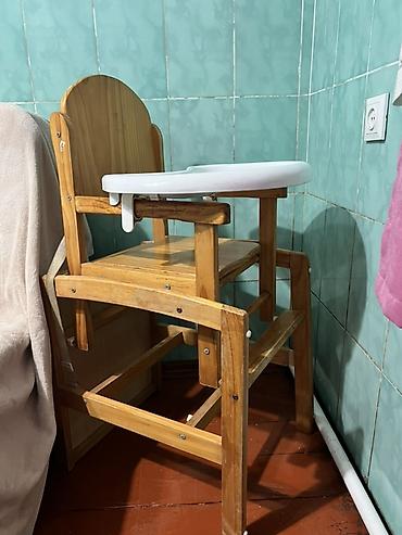 колдонулган стол: Детский высокий стульчик из натурального дерева с пластиковым съемным — 2