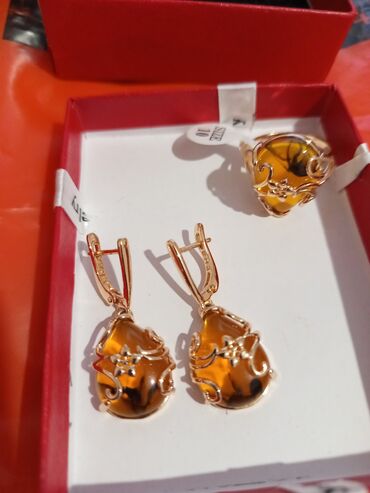 Bijuteriya dəstləri: Qızılı rəng tonlarında sırğa və üzük - Tərkib: qızılı örtüklü metal — 2