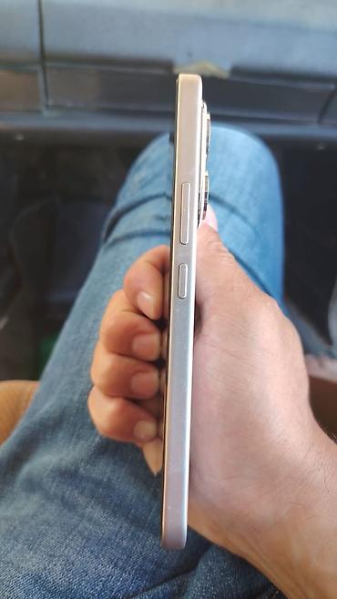 poco f4 pro: Honor 400, 256 GB, rəng - Ağ, Qırıq — 3