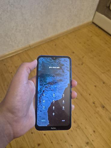 ucuz qiymətə telefon: Xiaomi 32 GB, rəng - Göy, 
 İki sim kartlı — 1