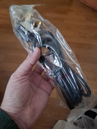 kabel komputer: Məhsul: UK tipli (BS 1363) 3 pinli elektrik şnurı Təsvir: - Ştepsel — 1