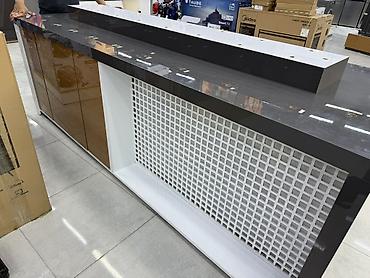 Mobil telefon vitrini. Ünvan Quba lalafo.az -da Mobil telefon vitrini. Ünvan Quba