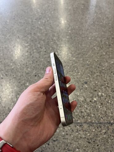 Apple iPhone: IPhone 13, Ağ, Face ID — 4