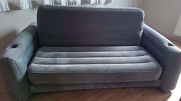 2 ton: Şişmə divan – 3 nəfərlik, boz rəng - Material: yumşaq velür tipli üst — 1