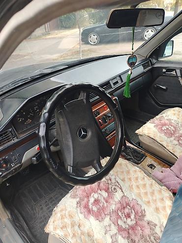mazda mx5: Mercedes-Benz W124: 1988 г., 2.3 л, Механика — 6