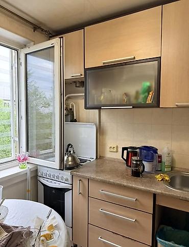 3 комнаты, 58 м², 10 мкр 104 серия, 4 этаж, Требуется ремонт