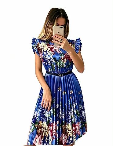 marija: Plisirana midi haljina sa floralnim printom - Kroj: A-linija — 1