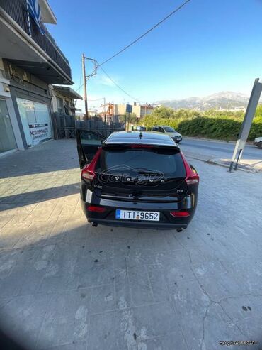 Volvo: Volvo V40: 2 l. | 2017 έ. 97000 km. Χάτσμπακ — 4