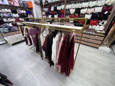 Стеллажи: Стеллажи для бутика одежды Кронштейны для бутика одежды Торговое at lalafo.kg — 30 Стеллажи: Стеллажи для бутика одежды Кронштейны для бутика одежды Торговое — 30