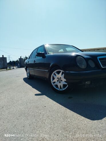 Mercedes-Benz: Mercedes-Benz E-Class: 2.2 l | 1996 il Sedan -da lalafo.az — 4 Mercedes-Benz: Mercedes-Benz E-Class: 2.2 l | 1996 il Sedan — 4