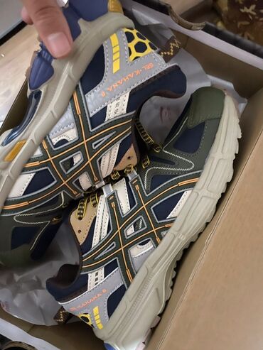 кроссовка asics: Кроссовки, 38, Asics, Новый, цвет - Синий