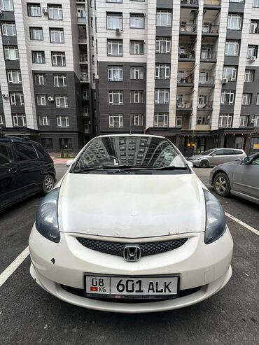 авто в киргизии: Honda Fit: 2003 г., 1.3 л, Вариатор, Бензин, Хэтчбэк