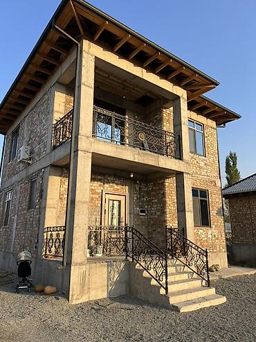 этажные дома: 4 комнаты, 130 м², 410 соток, Сокулук, Собственник — 2