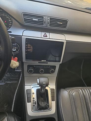 Volkswagen: Volkswagen Passat: 1.8 l | 2010 il Sedan — 15