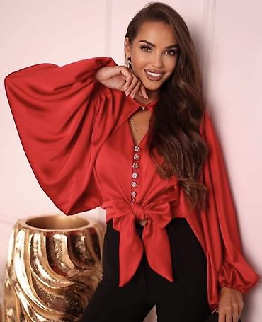 Bluze: 🔥Elegantna ženska bluza sa mašnom i ukrasnim dugmićima
2400 din — 7