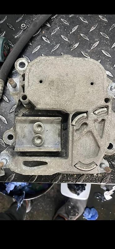 akumulator: AUDI Q7 2 NOSAC MENJACA | Audi q7 q5 q3 q2 A1 A3 A4 A5 A6 A7  DELOVI — 2