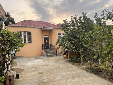 Həyət evləri və villaların satışı: 4 otaqlı, 120 kv. m, Orta təmir — 2