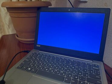 Lenovo: İşlənmiş Lenovo 11.6 ", Intel Pentium, < 128 GB