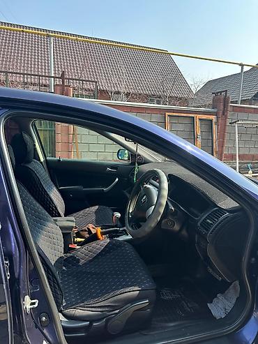 Honda: Honda Accord: 2004 г., 2 л, Седан — 7